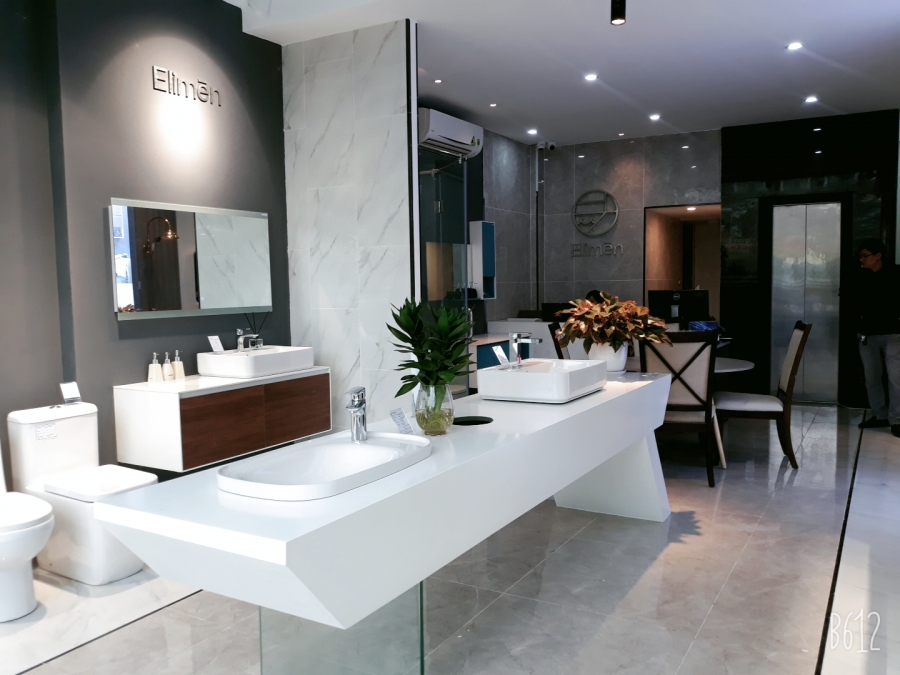 Màu trắng mang lại vẻ đẹp tinh khiết trong không gian vệ sinh Tại sao nên sử dụng toilet màu trắng thay vì những màu khác